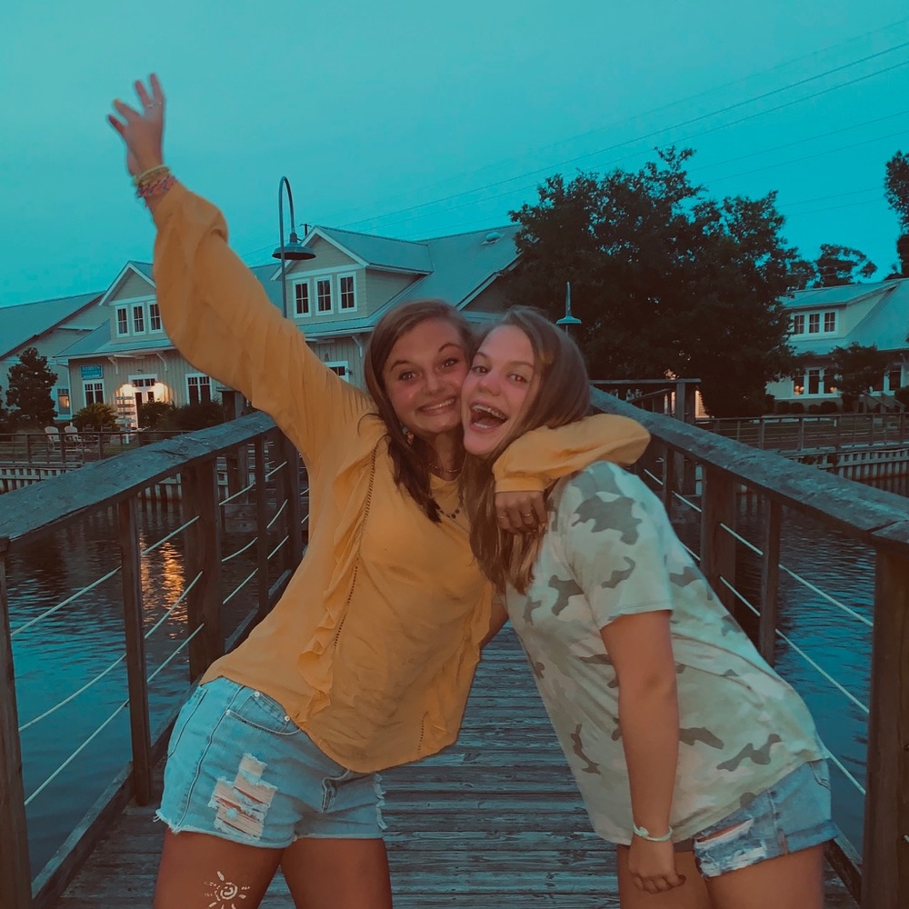 Meet your Posher, Molly